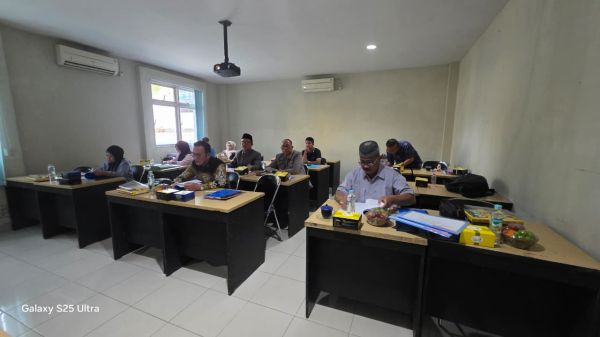 SEMINAR PROPOSAL TESIS PRODI MAGISTER HUKUM