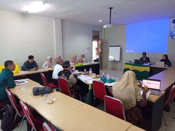 SEMINAR PROPOSAL TESIS PRODI MAGISTER ADMINISTRASI PENDIDIKAN