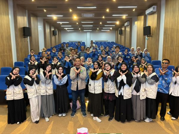 Penutupan Pelatihan Disability AWARENESS UM METRO